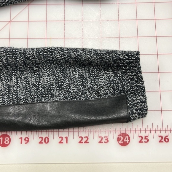 BCBG MAXAZRIA "Dahnya" B/W Knit Asymmetric Hem Faux Leather SLV Sweater Dress S - Picture 11 of 15